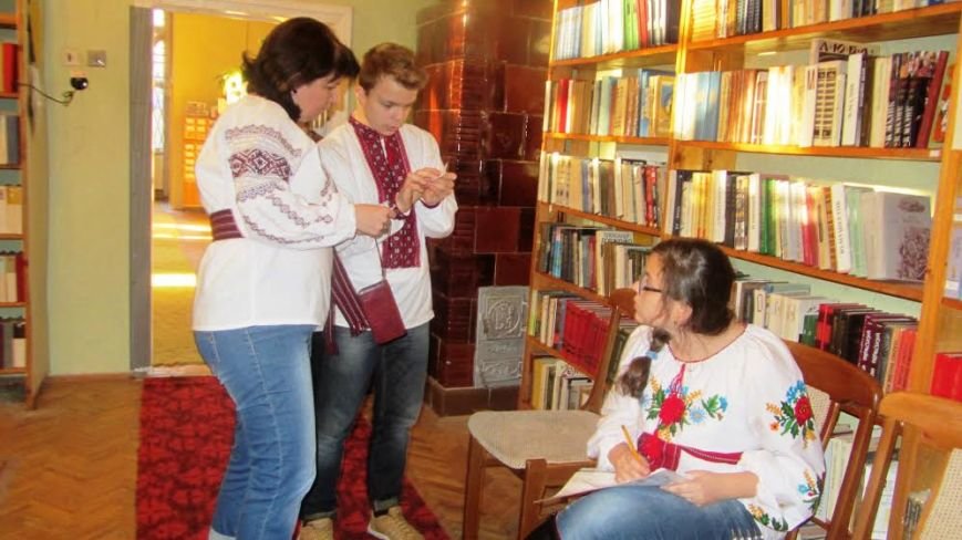 У Львові до дня української писемності намалювали патріотичні каліграми (фото) - фото 5 У Львові до дня української писемності намалювали патріотичні каліграми (фото) - фото 5