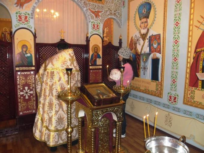 В Днепропетровском следственном изоляторе покрестили ребенка (ФОТО) (фото) - фото 1 В Днепропетровском следственном изоляторе покрестили ребенка (ФОТО) (фото) - фото 1
