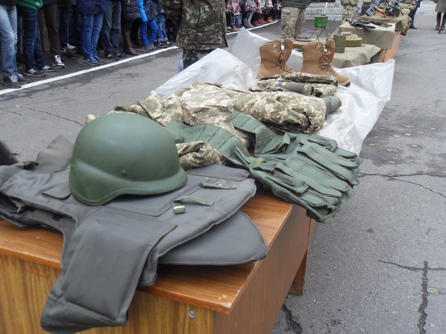 Щоб дівчата тримали квіти, чоловіки мають тримати зброю: сотня полт... Щоб дівчата тримали квіти, чоловіки мають тримати зброю: сотня полтавців поповнила ряди ЗСУ та нацгвардії (ФОТО) (фото) - фото 4
