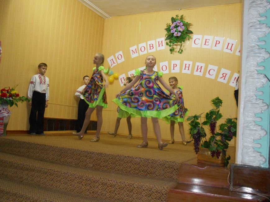 Слов'янський коледж Національного авіаційного університету відсвяткував День української писемності та мови (фото) - фото 7 Слов'янський коледж Національного авіаційного університету відсвяткував День української писемності та мови (фото) - фото 7