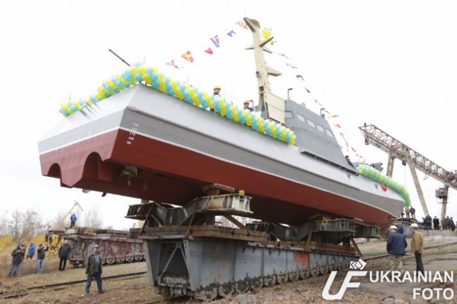 В Киеве презентовали бронированный катер для ВМС Украины (ФОТО) (фото) - фото 1 В Киеве презентовали бронированный катер для ВМС Украины (ФОТО) (фото) - фото 1