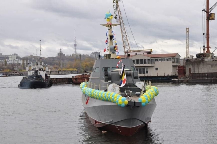В Киеве на воду спустили новый боевой катер для несения службы в Одесской области (фото) - фото 1
