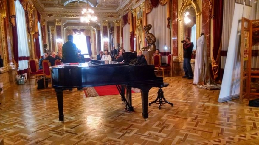 У Львові презентували унікальне фортепіано, якому вже майже 100 років (ФОТО) (фото) - фото 1 У Львові презентували унікальне фортепіано, якому вже майже 100 років (ФОТО) (фото) - фото 1