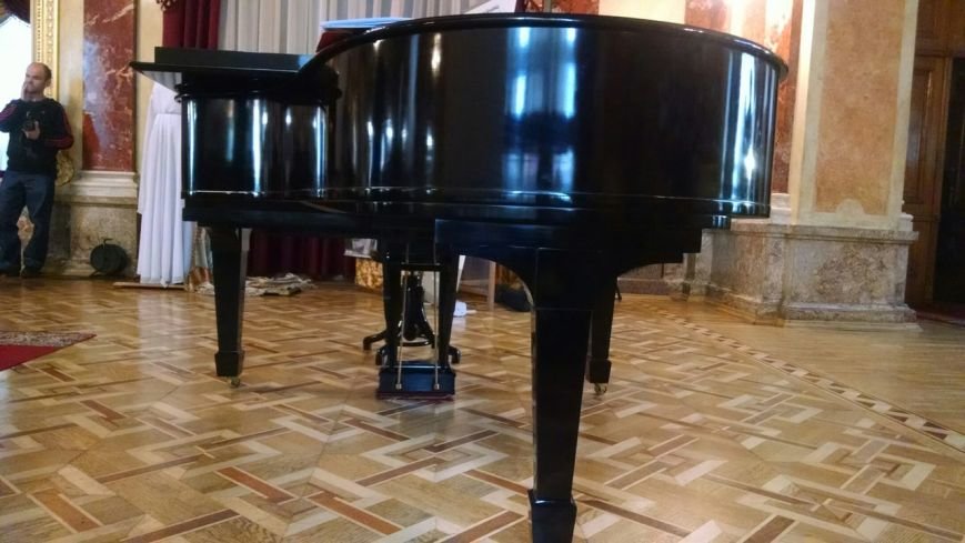 У Львові презентували унікальне фортепіано, якому вже майже 100 років (ФОТО) (фото) - фото 1 У Львові презентували унікальне фортепіано, якому вже майже 100 років (ФОТО) (фото) - фото 1