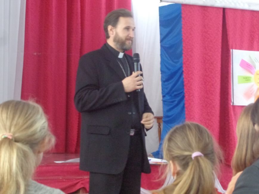 Школьники Родинского встретились с «Городскими стражами» (фото) - фото 1 Школьники Родинского встретились с «Городскими стражами» (фото) - фото 1