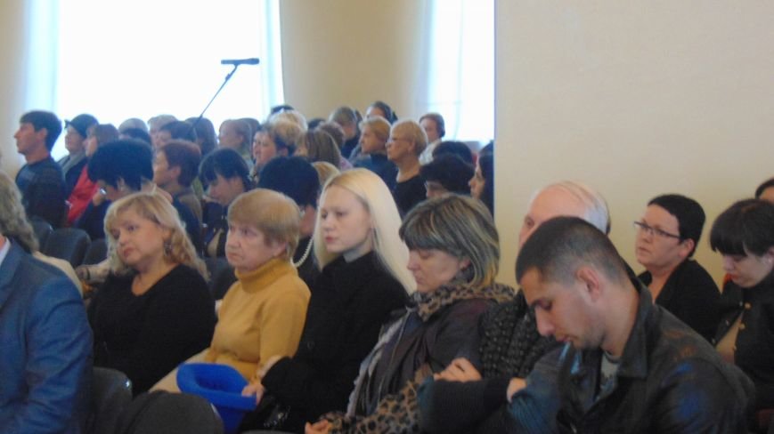 Работники культуры предложили властям поднять зарплаты, отремонтиро... Работники культуры предложили властям поднять зарплаты, отремонтировать помещения и спасти архитектурные памятники (ФОТО) (фото) - фото 3