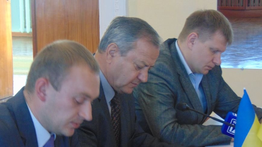 Работники культуры предложили властям поднять зарплаты, отремонтировать помещения и спасти архитектурные памятники (ФОТО) (фото) - фото 1 Работники культуры предложили властям поднять зарплаты, отремонтировать помещения и спасти архитектурные памятники (ФОТО) (фото) - фото 1