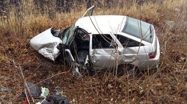Под Харьковом на трассе столкнулись две легковушки: шесть пострадавших, среди которых дети (ФОТО) (фото) - фото 1 Под Харьковом на трассе столкнулись две легковушки: шесть пострадавших, среди которых дети (ФОТО) (фото) - фото 1