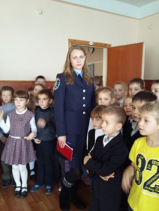 Днепропетровская полиция напомнила детям правила безопасности на дороге (ФОТО) (фото) - фото 1 Днепропетровская полиция напомнила детям правила безопасности на дороге (ФОТО) (фото) - фото 1