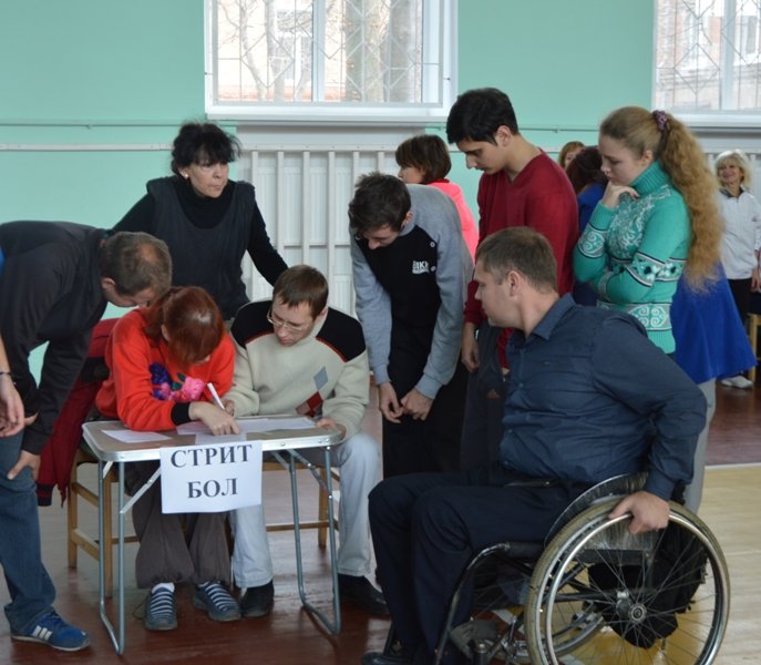 В Никополе стартовала спартакиада «Смотри на меня как на равного» (фото) - фото 2 В Никополе стартовала спартакиада «Смотри на меня как на равного» (фото) - фото 2