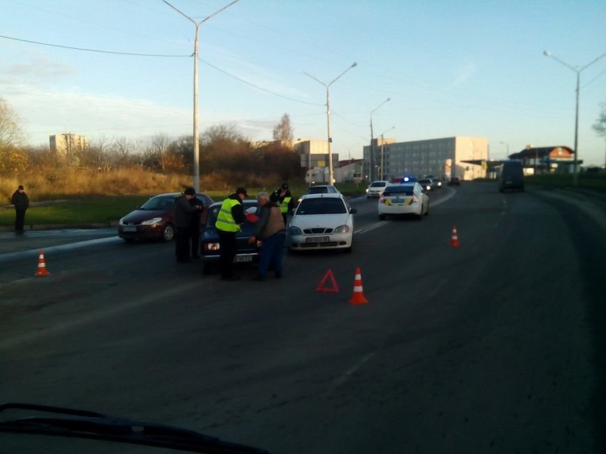Які вулиці краще оминати: мапа заторів та ДТП (ФОТО) (фото) - фото 1 Які вулиці краще оминати: мапа заторів та ДТП (ФОТО) (фото) - фото 1