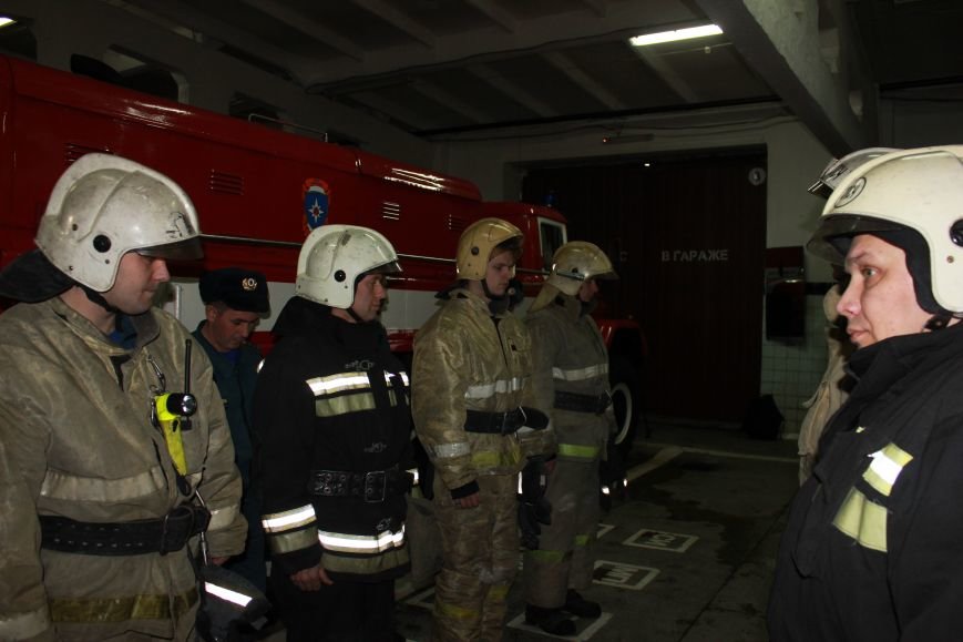 Сыктывкарские журналисты на себе испытали особенности пожарной службы, фото-3