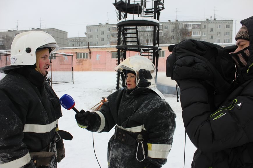 Сыктывкарские журналисты на себе испытали особенности пожарной службы, фото-21