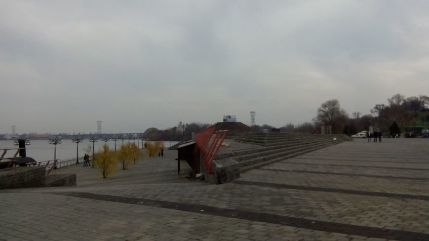 В Днепропетровске начали реставрацию шара на Фестивальном причале (ФОТО) (фото) - фото 1 В Днепропетровске начали реставрацию шара на Фестивальном причале (ФОТО) (фото) - фото 1