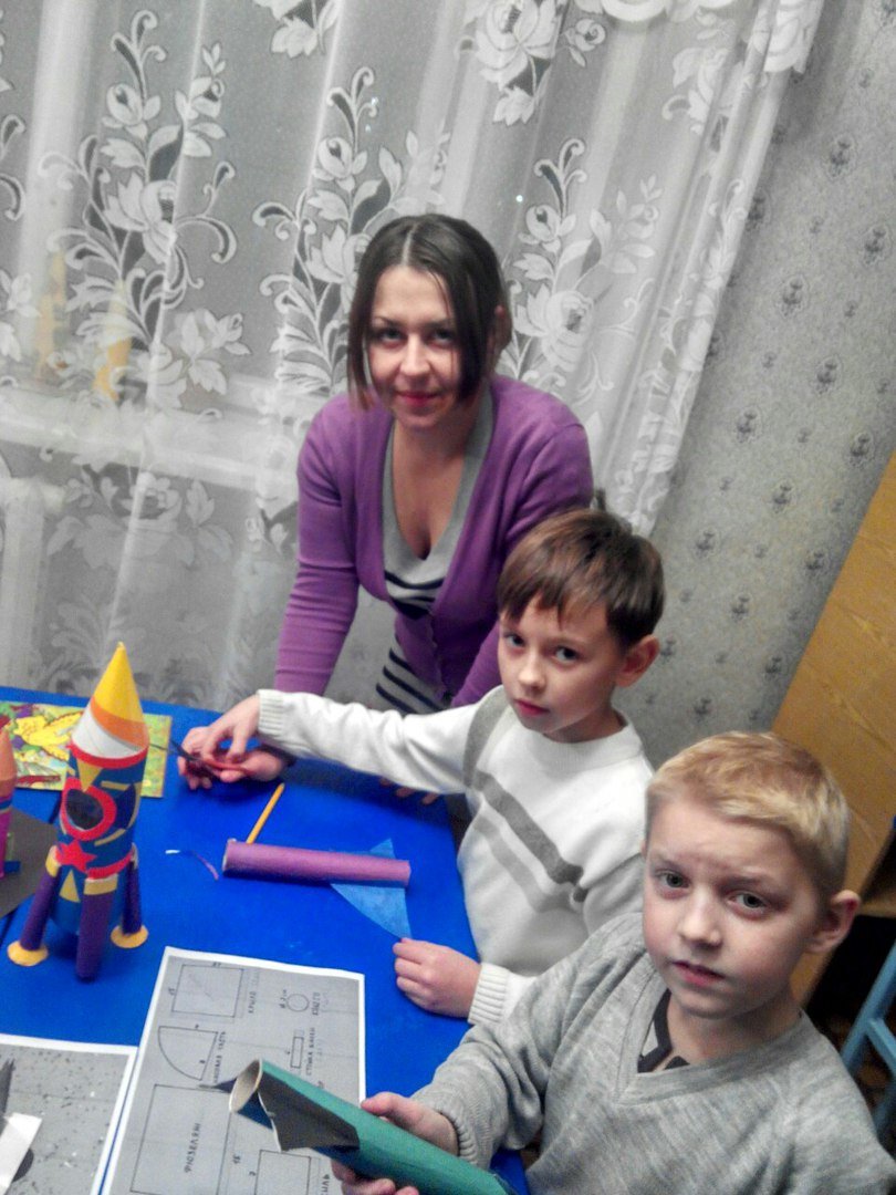 Днепродзержинских школьников зовут на бесплатные занятия в Станцию... Днепродзержинских школьников зовут на бесплатные занятия в Станцию юных техников (фото) - фото 12