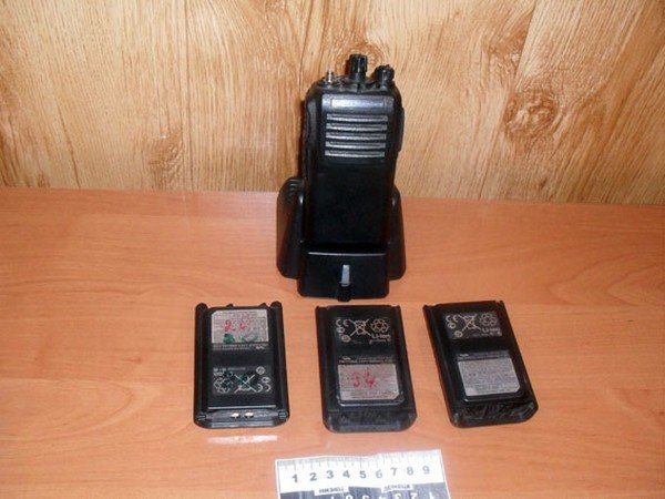 Дончанин задержан с подарками для друга из Димитрова - патроны и рацию через КПП провезти не удалось (фото) - фото 2 Дончанин задержан с подарками для друга из Димитрова - патроны и рацию через КПП провезти не удалось (фото) - фото 2