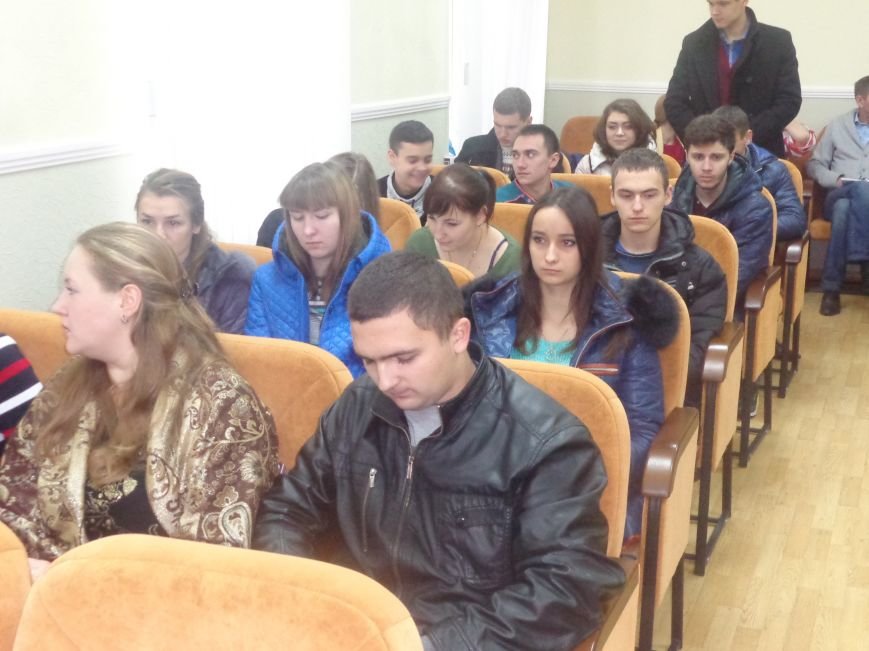 «Красноармійськ – передове місто в боротьбі за Україну» - эксперты Фонда «Демократические инициативы имени Илька Кучерива» (фото) - фото 2 «Красноармійськ – передове місто в боротьбі за Україну» - эксперты Фонда «Демократические инициативы имени Илька Кучерива» (фото) - фото 2
