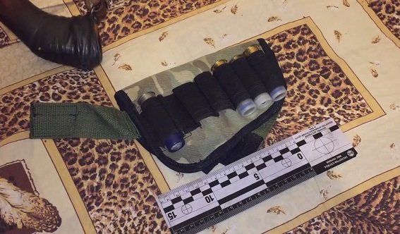 В Киевской области задержали беглого рецидивиста (ФОТО, ВИДЕО) (фото) - фото 3 В Киевской области задержали беглого рецидивиста (ФОТО, ВИДЕО) (фото) - фото 3