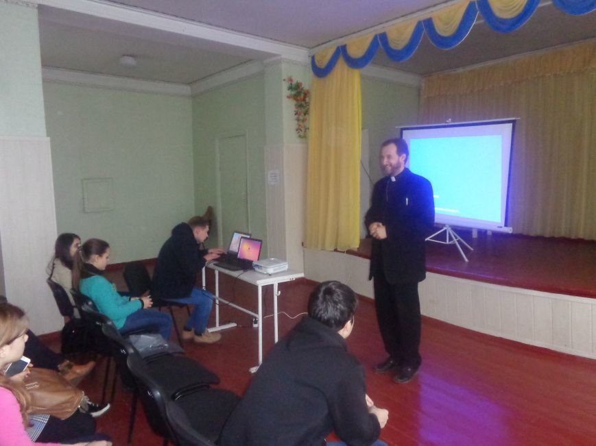 «Городские стражи» назвали учащимся 8-11 классов ОШ №12 Красноармейска 10 причин не употреблять наркотики (фото) - фото 3 «Городские стражи» назвали учащимся 8-11 классов ОШ №12 Красноармейска 10 причин не употреблять наркотики (фото) - фото 3