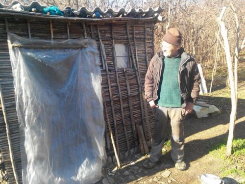 В Одесской области нашли отшельника, который 7 лет живет в шалаше (ФОТО) (фото) - фото 1