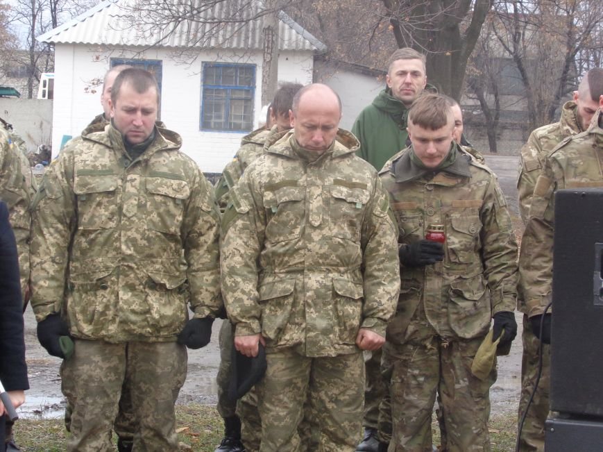 «Пам'ять народу – найдостовірніше джерело»: в Красноармейске прошел митинг-реквием памяти жертв беспощадного Голодомора (фото) - фото 4 «Пам'ять народу – найдостовірніше джерело»: в Красноармейске прошел митинг-реквием памяти жертв беспощадного Голодомора (фото) - фото 4