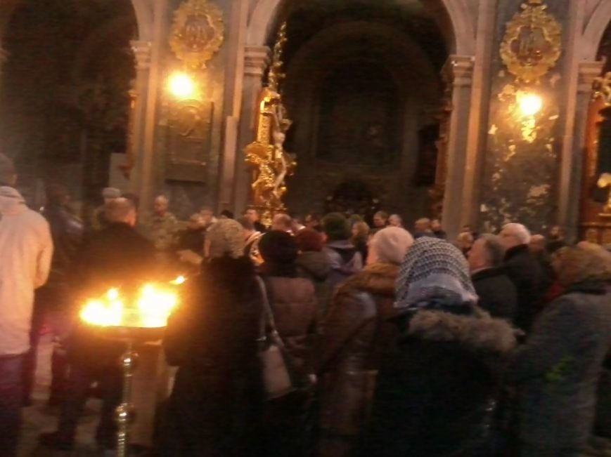 У Львові попрощалися із Героєм України Юрієм Нагорним (ФОТО) (фото) - фото 1 У Львові попрощалися із Героєм України Юрієм Нагорним (ФОТО) (фото) - фото 1