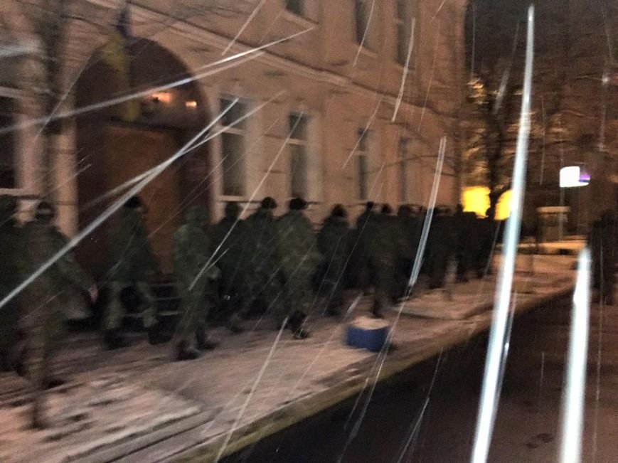 В Киеве ночью активисты устроили факельное шествие к МВД и ГПУ (ФОТО) (фото) - фото 1 В Киеве ночью активисты устроили факельное шествие к МВД и ГПУ (ФОТО) (фото) - фото 1