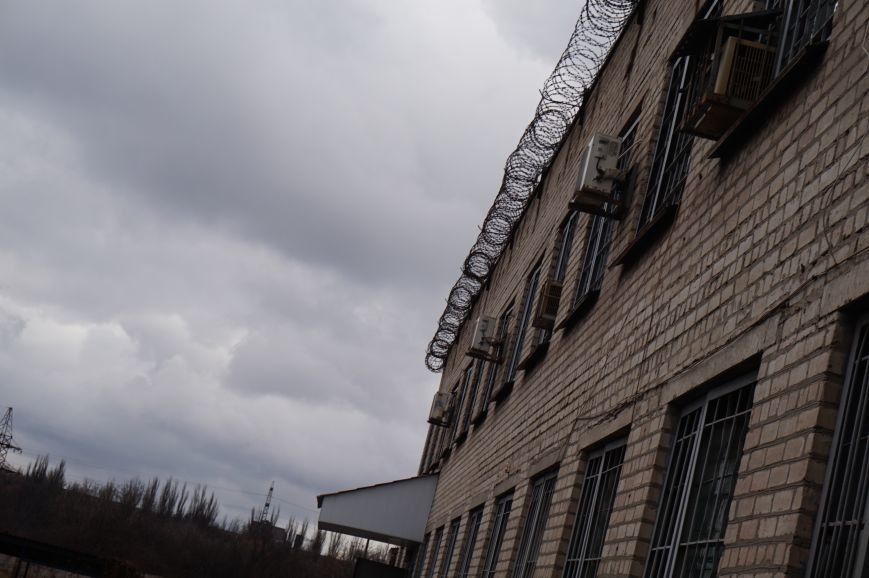 Добровольца батальона «Айдар», которого обвиняли в разбое в зоне АТО, освободили из Криворожского СИЗО (ФОТО) (фото) - фото 1 Добровольца батальона «Айдар», которого обвиняли в разбое в зоне АТО, освободили из Криворожского СИЗО (ФОТО) (фото) - фото 1