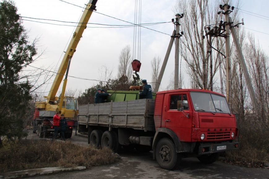 Крымские спасатели помогли обогреть животных из парка львов «Тайган» 