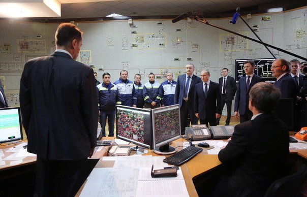 Путин поручил к лету полностью заместить в Крыму электроэнергию, ранее получаемую из Украины (фото) - фото 1 Путин поручил к лету полностью заместить в Крыму электроэнергию, ранее получаемую из Украины (фото) - фото 1