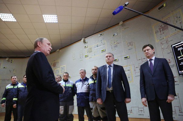 Путин поручил к лету полностью заместить в Крыму электроэнергию, ранее получаемую из Украины (фото) - фото 1 Путин поручил к лету полностью заместить в Крыму электроэнергию, ранее получаемую из Украины (фото) - фото 1