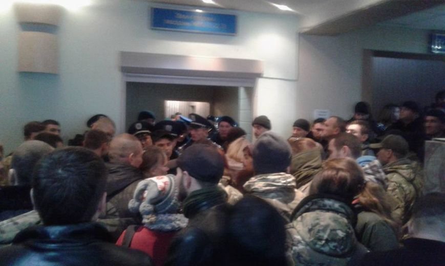 Будет жарко: Одесские патриоты вновь оккупировали Малиновский суд (ФОТО, ОБНОВЛЯЕТСЯ) (фото) - фото 2