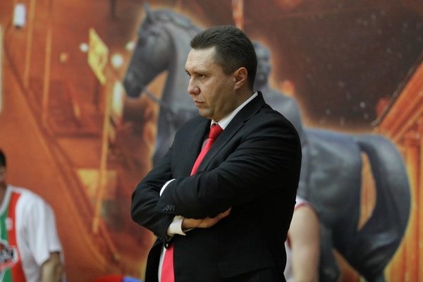 Тренерская комиссия ФБУ назвала лучшего тренера и самого ценного игрока ноября в Суперлиге Фаворит Спорт (фото) - фото 1 Тренерская комиссия ФБУ назвала лучшего тренера и самого ценного игрока ноября в Суперлиге Фаворит Спорт (фото) - фото 1
