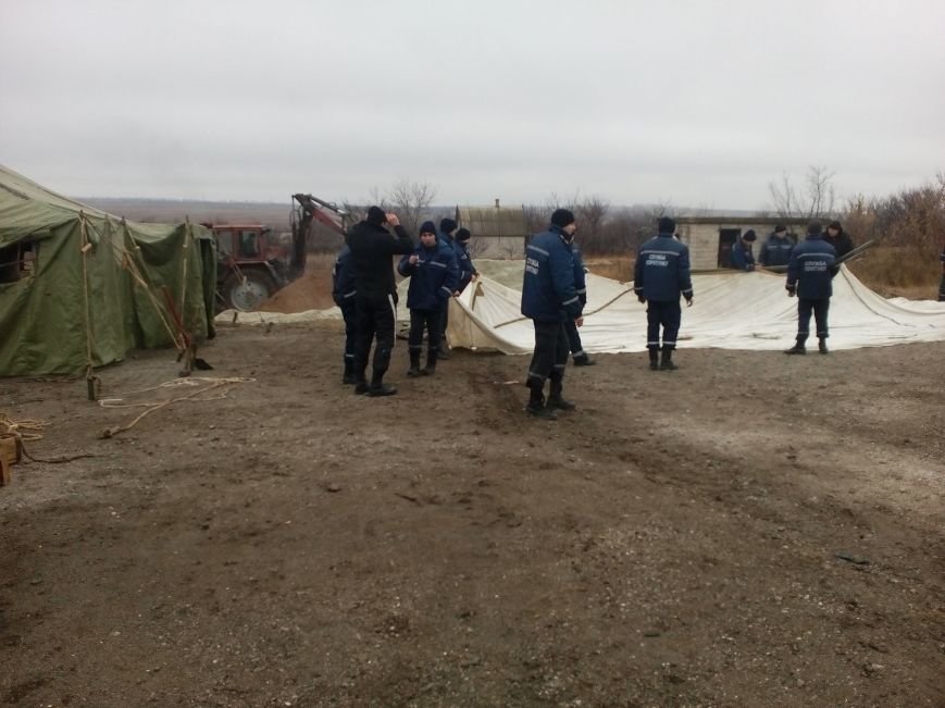В Донецкой области возле КПВВ открыли пункты обогрева (фото) - фото 1 В Донецкой области возле КПВВ открыли пункты обогрева (фото) - фото 1