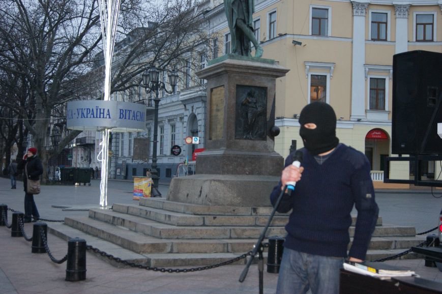 В Одессе сыграл легендарный Piano Extremist, который на Майдане сдерживал агрессию «беркутовцев» (ФОТО, ВИДЕО) (фото) - фото 1