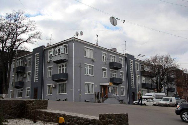 Народный дом на Большой базарной (ул. Чкалова) (фото) - фото 1 Народный дом на Большой базарной (ул. Чкалова) (фото) - фото 1