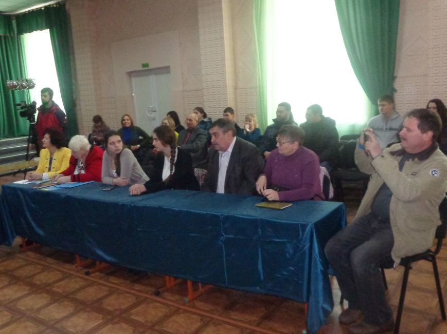 «Війна - то великий виклик, що потребує відповіді» - в Красноармейск приехал фестиваль творчества «Обручка Катерини» (фото) - фото 1 «Війна - то великий виклик, що потребує відповіді» - в Красноармейск приехал фестиваль творчества «Обручка Катерини» (фото) - фото 1