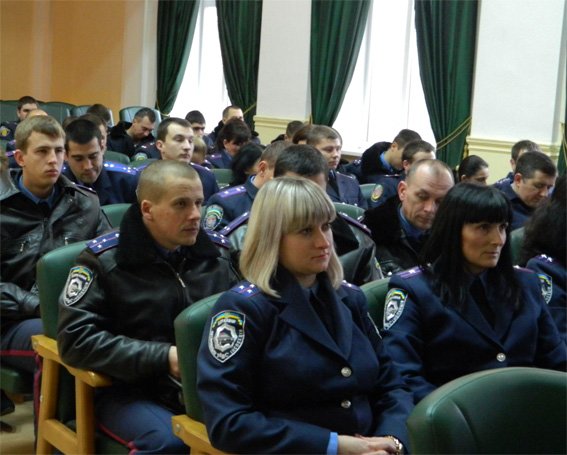 Представники громадськості обговорили з поліцейськими питання дотримання прав людини в діяльності правоохоронних органів (фото) - фото 1 Представники громадськості обговорили з поліцейськими питання дотримання прав людини в діяльності правоохоронних органів (фото) - фото 1