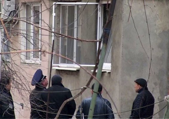 Пятничный переполох в Одессе – в центре города мужчина хотел подорвать дом (ФОТО, ВИДЕО) (фото) - фото 1