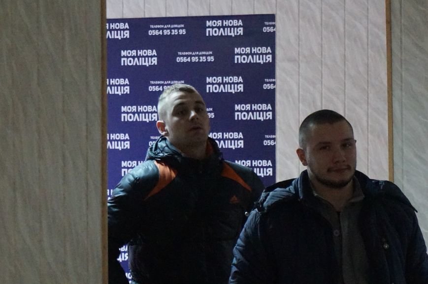 Две трети кандидатов в новую полицию Кривого Рога не смогли сдать тесты (ФОТО) (фото) - фото 1 Две трети кандидатов в новую полицию Кривого Рога не смогли сдать тесты (ФОТО) (фото) - фото 1