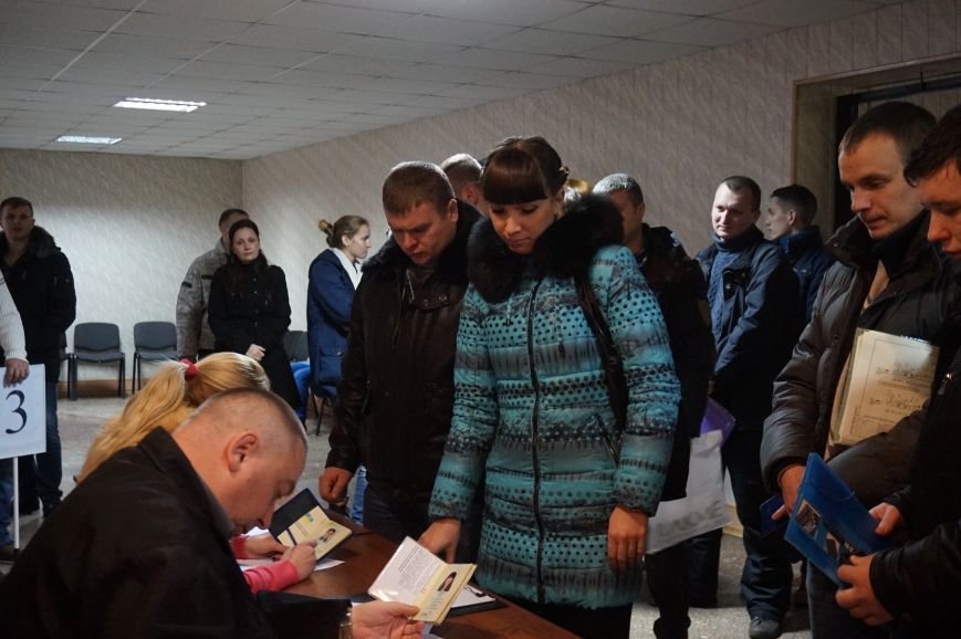 Две трети кандидатов в новую полицию Кривого Рога не смогли сдать тесты (ФОТО) (фото) - фото 1 Две трети кандидатов в новую полицию Кривого Рога не смогли сдать тесты (ФОТО) (фото) - фото 1