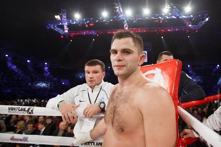 Боксер из Чернигова победил соперника из Эквадора на первом в Украине бое AIBA Pro Boxing (фото) - фото 1 Боксер из Чернигова победил соперника из Эквадора на первом в Украине бое AIBA Pro Boxing (фото) - фото 1