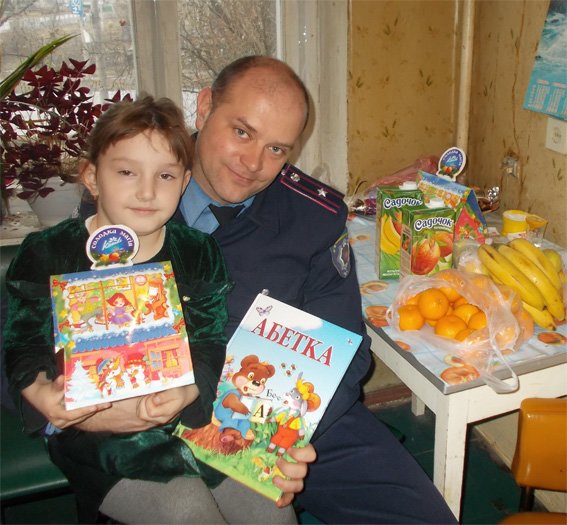 Поліцейські Кіровоградщини долучилися до проведення Дня благодійності (ФОТО) (фото) - фото 1 Поліцейські Кіровоградщини долучилися до проведення Дня благодійності (ФОТО) (фото) - фото 1