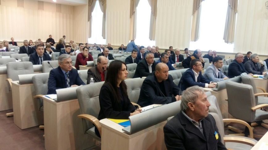 В Днепропетровске депутаты собрались на первую сессию облсовета нового созыва. ТЕКСТОВЫЙ ОНЛАЙН (фото) - фото 9 В Днепропетровске депутаты собрались на первую сессию облсовета нового созыва. ТЕКСТОВЫЙ ОНЛАЙН (фото) - фото 9