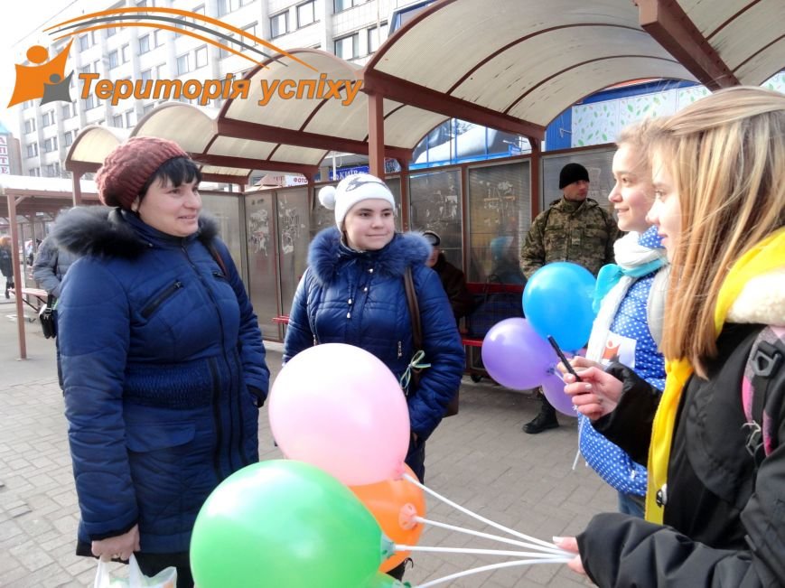 У Кіровограді пройшла вулична акція «Діти проти насилля» (ФОТО) (фото) - фото 1 У Кіровограді пройшла вулична акція «Діти проти насилля» (ФОТО) (фото) - фото 1