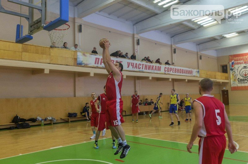 Очередной тур чемпионата области по баскетболу за командой из Полевского (фото) - фото 1 Очередной тур чемпионата области по баскетболу за командой из Полевского (фото) - фото 1