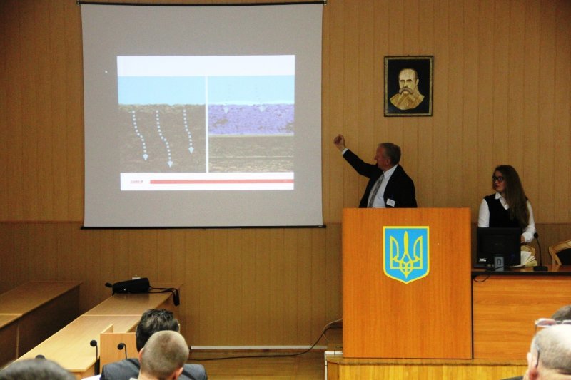 У Сумському НАУ фермери вивчали тонкощі механізації (фото) - фото 1 У Сумському НАУ фермери вивчали тонкощі механізації (фото) - фото 1