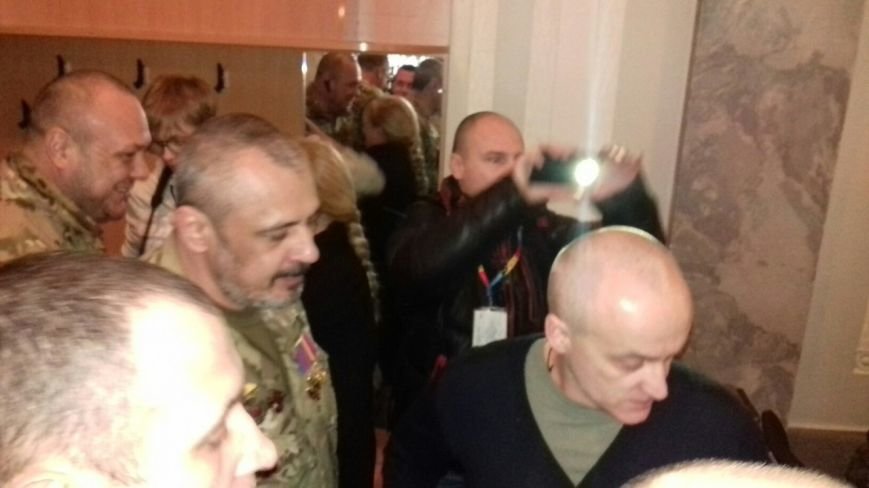 Нардеп Константин Усов заявил, что вопрос по Кривому Рогу будет слушаться в четверг, а не сегодня (фото) - фото 1 Нардеп Константин Усов заявил, что вопрос по Кривому Рогу будет слушаться в четверг, а не сегодня (фото) - фото 1