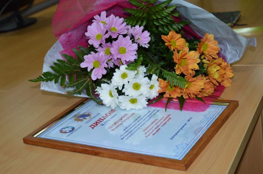 нагородження молоді науковці (19) нагородження молоді науковці (19)