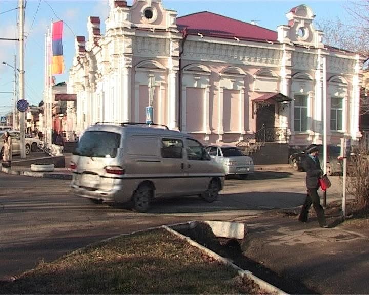 В Армавире на ул. Пушкина будет установлено одностороннее движение (фото) - фото 1 В Армавире на ул. Пушкина будет установлено одностороннее движение (фото) - фото 1